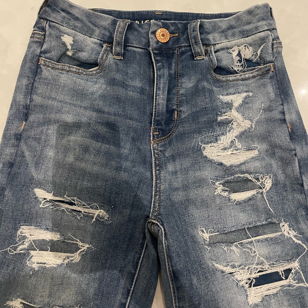 American Eagle Medium-wash Ripped Skinny Jeans